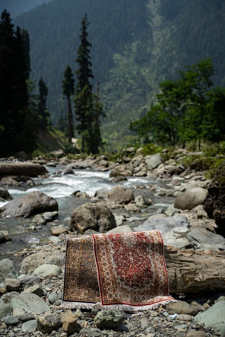Artisan consultation and bespoke rug studio at NAQSH